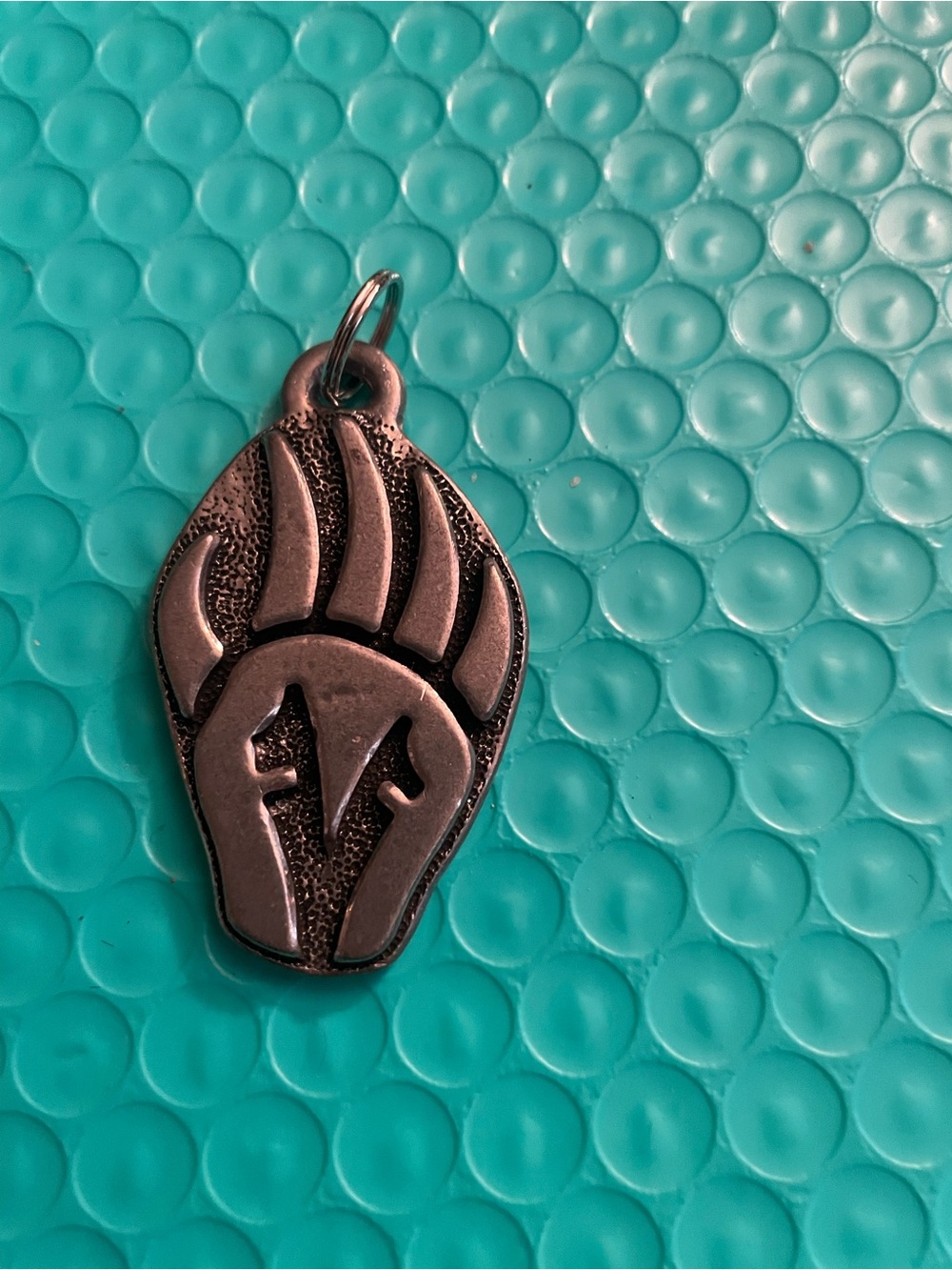 Pewter American Indian Metal Bear Claw Pendant Charm in Gunmetal